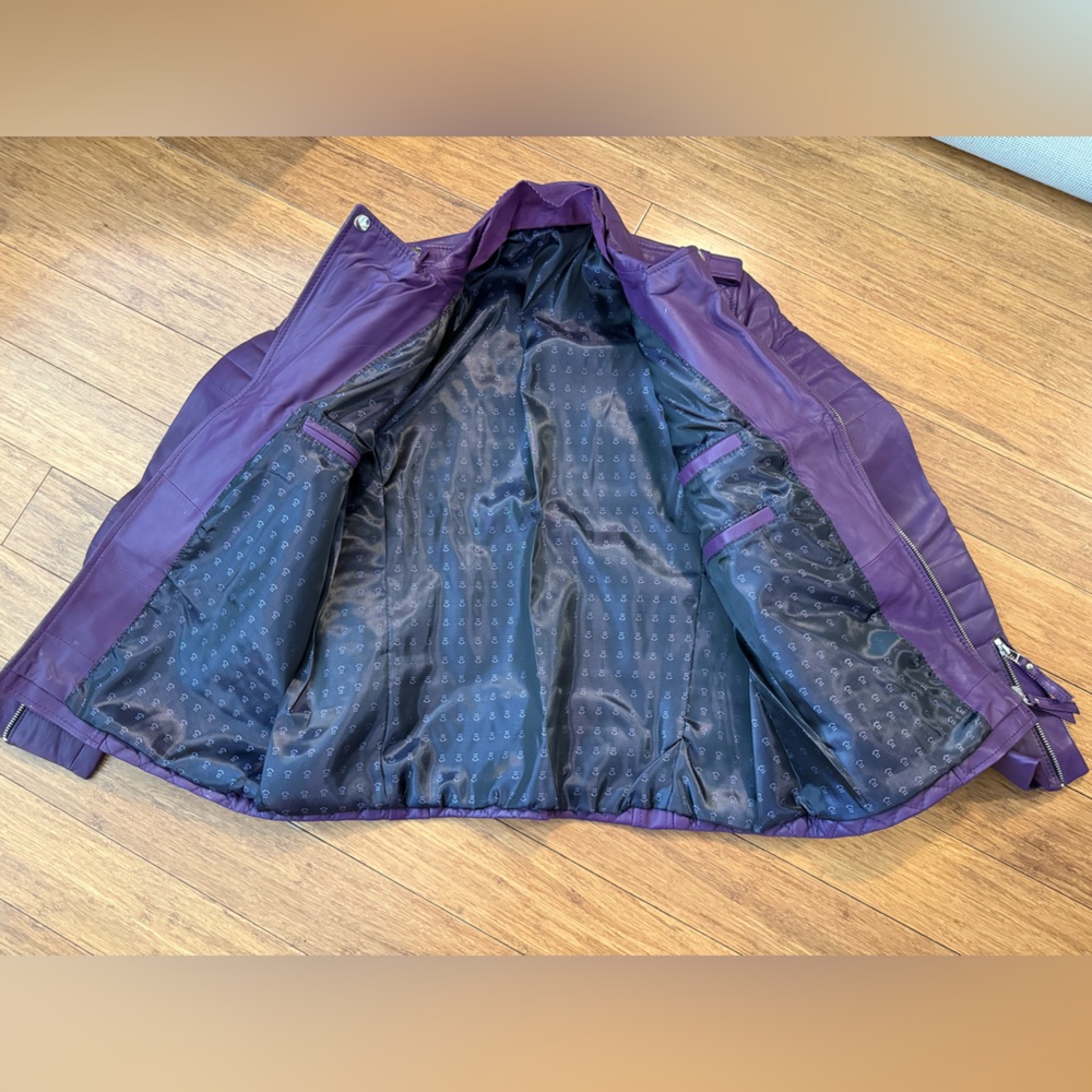 Women’s Purple Quilted Leather Moto Jacket - Picture 4 of 7